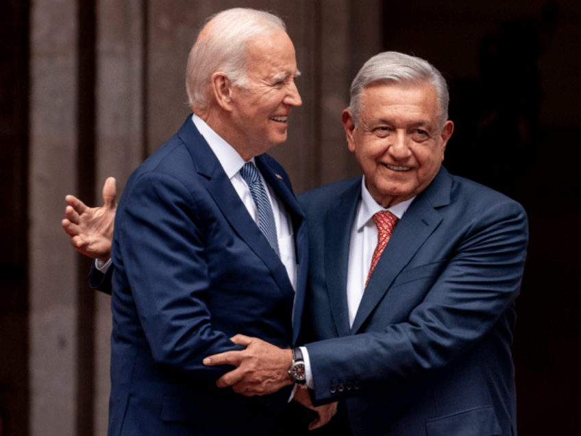 mexican president mocks texas governor over dojs border barrier lawsuit