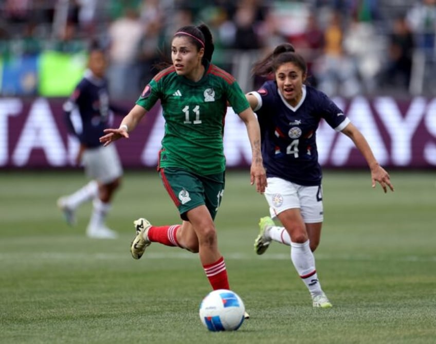 Lizbeth Ovalle scored twice as Mexico beat Paraguay 3-2 on Sunday to set up a semi-final c