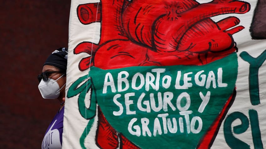 mexico ends federal ban on abortion but state restrictions remain