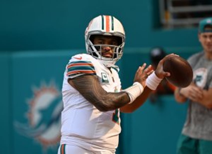 Miami Dolphins edge Jacksonville Jaguars 20-17 in season opener