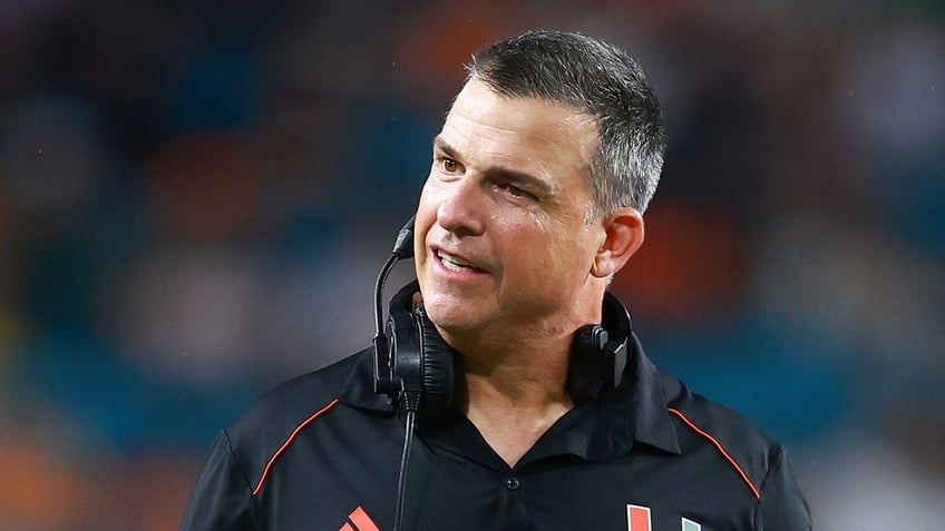 miamis massive coaching blunder leads to heartbreaking loss to georgia tech