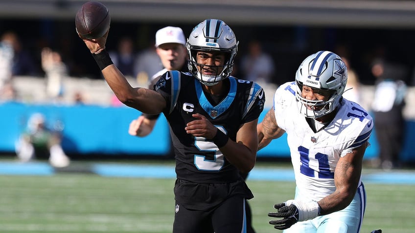 micah parsons milestone moment with cowboys was nearly upended over pregame energy powder