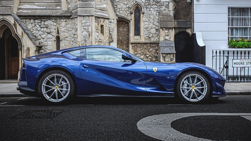 Ferrari 812 Superfast blue