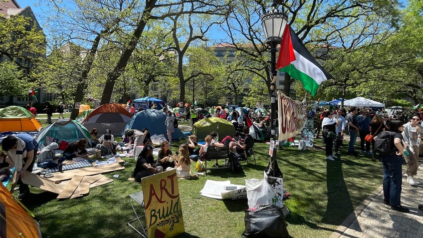 University of Chicago encampment