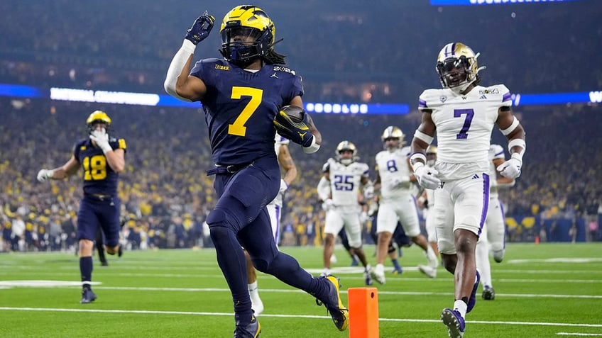 Donovan Edwards celebrates