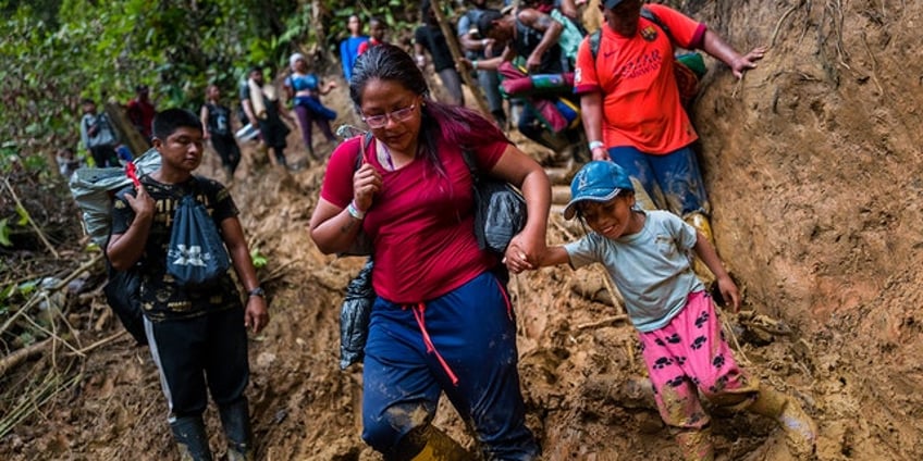 migrant numbers crossing darien gap set new record despite us efforts