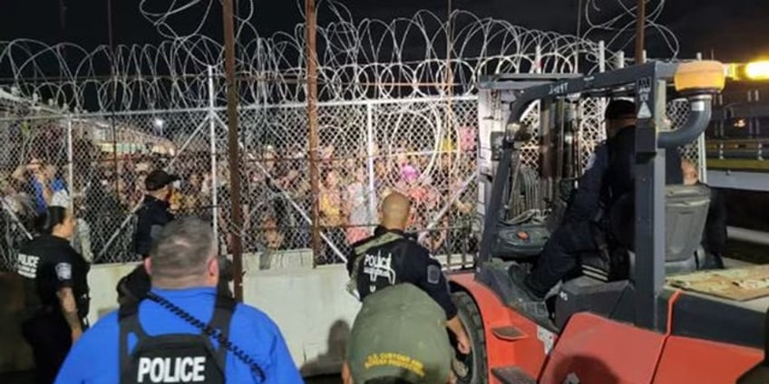 migrants disrupt commercial operations at texas border port