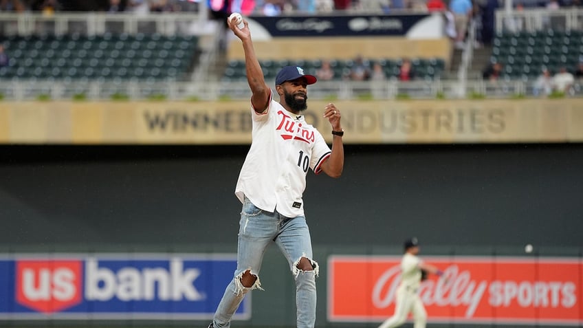 Mike Conley throws first pitch at baseball game