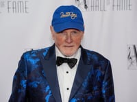 Mike Love and John Stamos pay tribute to Beach Boys’ Brian Wilson