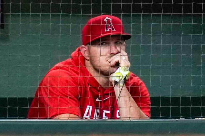 mike trout returns to the angels lineup after a 7 week absence with a broken hand