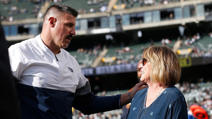 Amy Adams Strunk speaks with Mike Vrabel