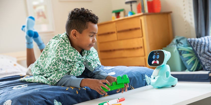 miko the ai robot teaches kids through conversation very personalized experience