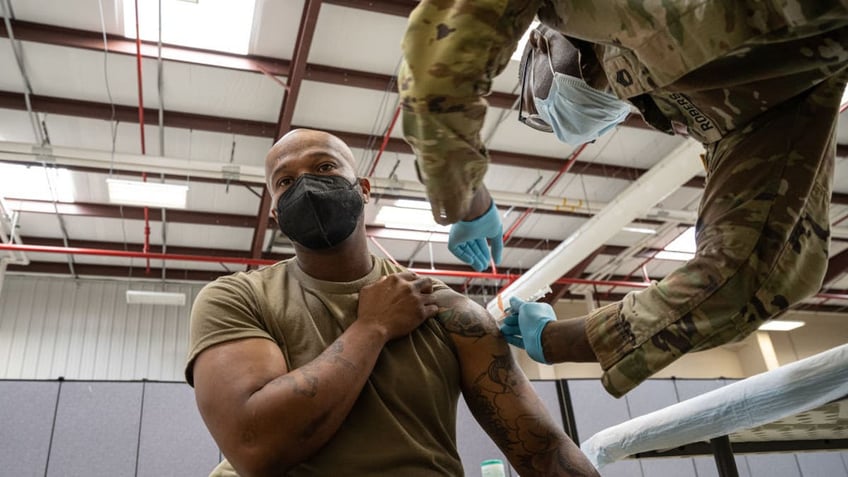 Army soldier receives COVID vaccine