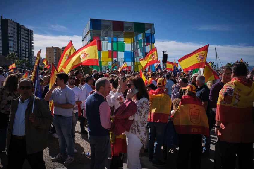 millions of spaniards take to the streets against socialist amnesty for violent secessionists