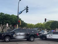 Minneapolis neighborhood shooting leaves at least 2 people dead, 2 police officers injured, authorities say