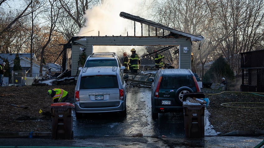 minnesota fiery house explosion kills 1 in st paul suburb