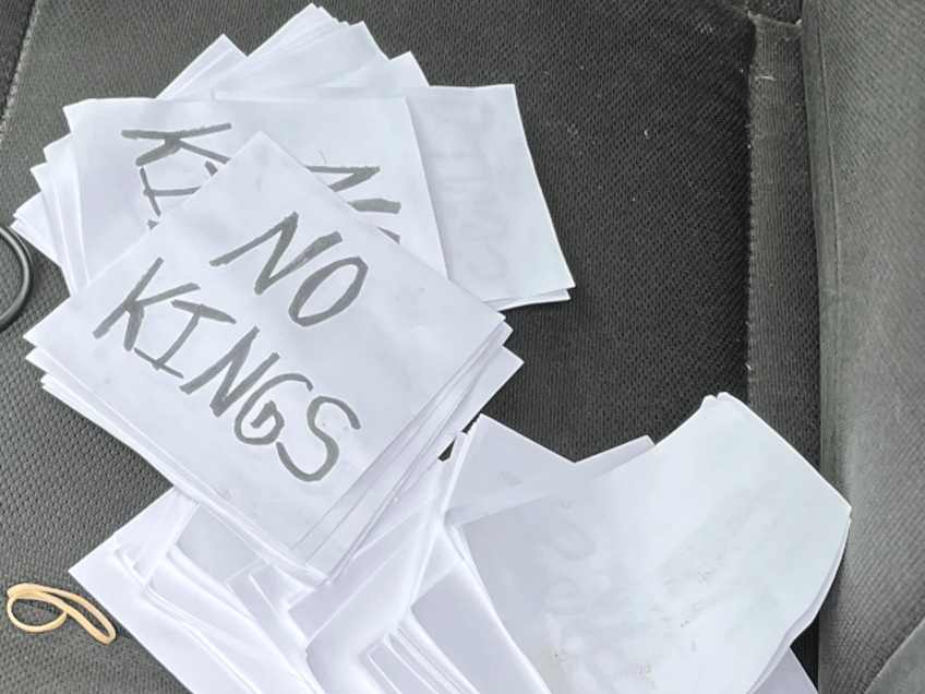 MN State Patrol - No Kings flyers