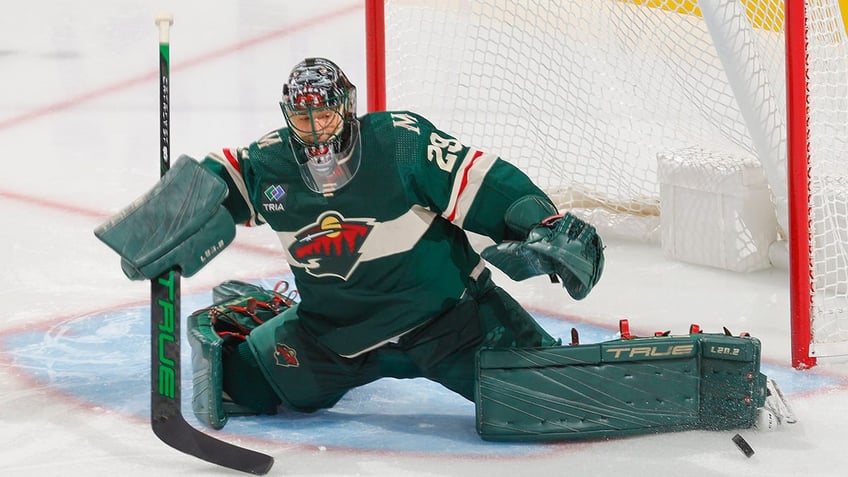 minnesota wild goalie barred from wearing native american heritage night mask during warmups