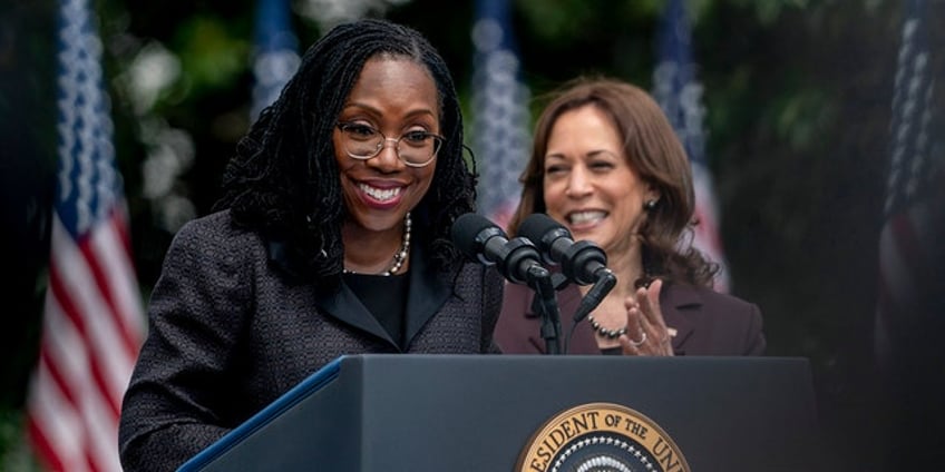 minyon moore former black lives matter board member announced as dnc convention chair