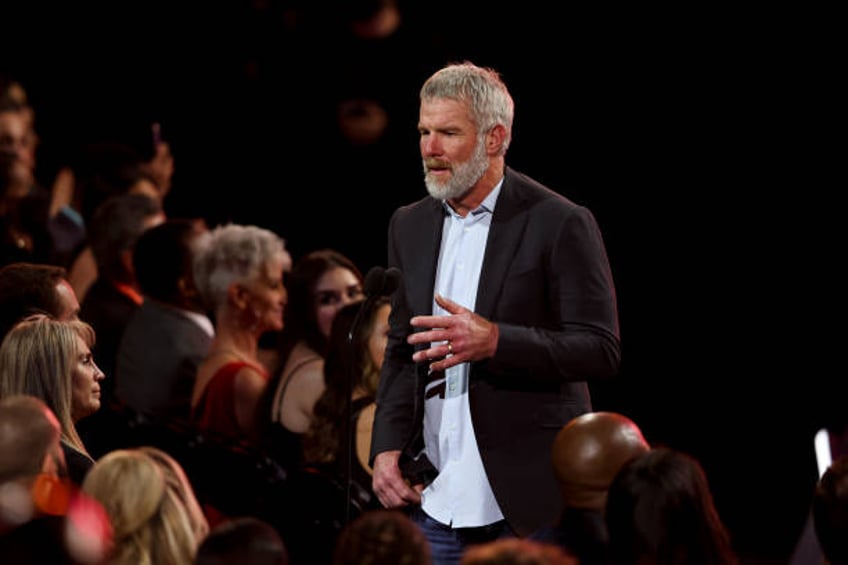 mississippi supreme court wont remove favre from lawsuit over misspent welfare money