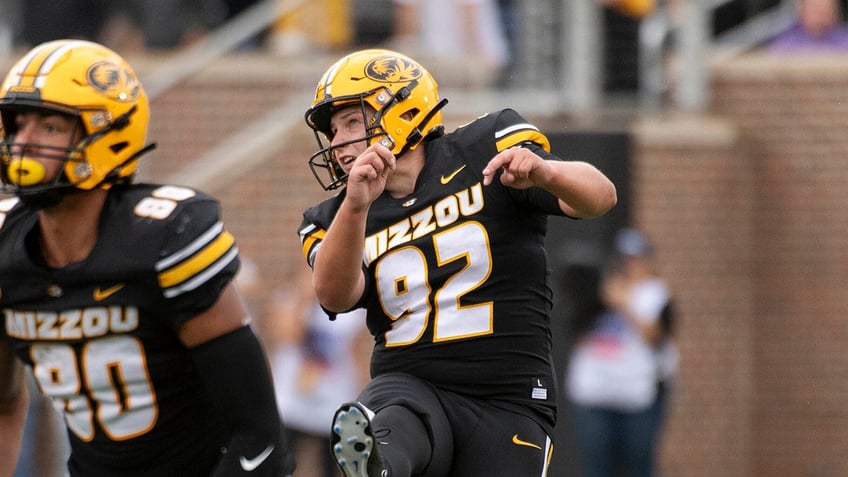 missouri upsets no 15 kansas state on walk off 61 yard field goal