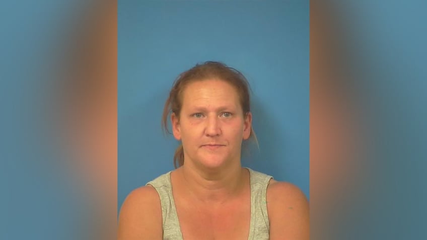 missouri woman living off fathers va benefits arrested after 95 year old dad found buried in backyard