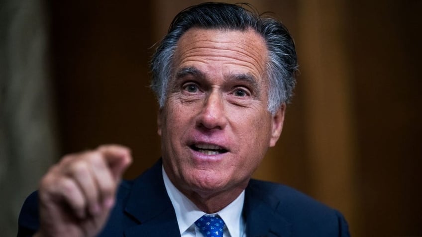 mitt romney says he is not going to run for president in 2024 after being floated as manchin vp pick