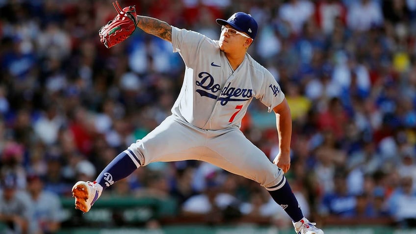 Julio Urias vs Red Sox