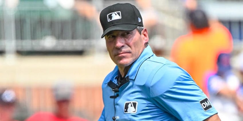 mlb ump angel hernandez under fire over egregious strike calls during braves giants