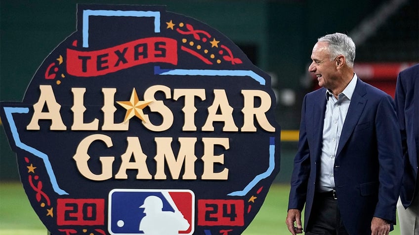 mlb unveils logo for 2024 all star game in texas