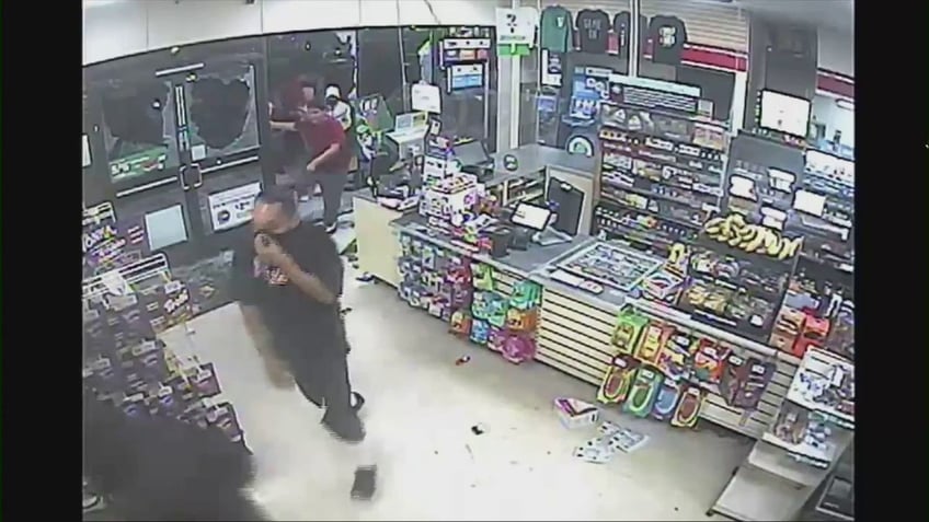 mob of looters terrorized california 7 eleven store on video authorities