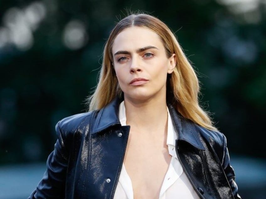 Cara Delevingne headshot detail during the AMI – Alexandre Mattiussi Menswear Spring Sum