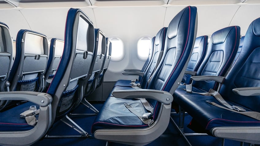 rear-facing-airline-seats