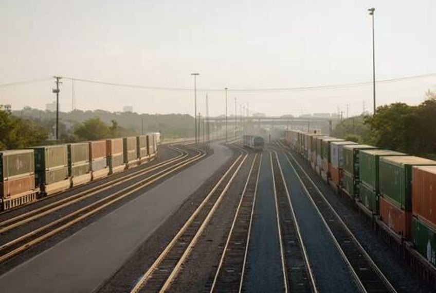 monster trains more than 3 miles long have become traffic jam nightmares in texas