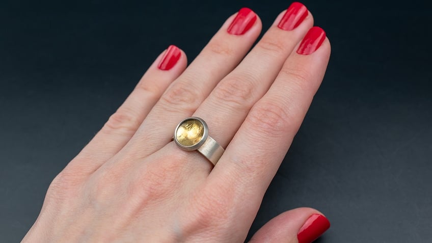 mood rings do they really work what to know about the popular retro jewelry item