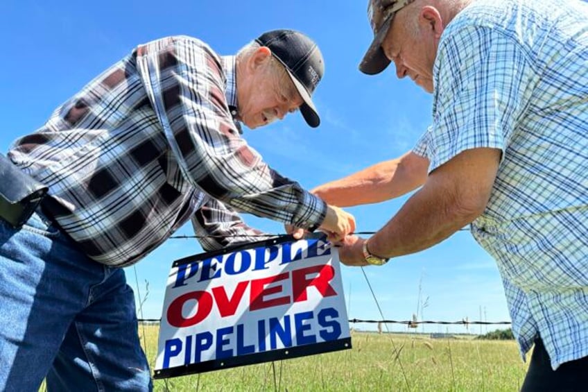 more hearings begin soon for summits proposed co2 pipeline where does the project stand