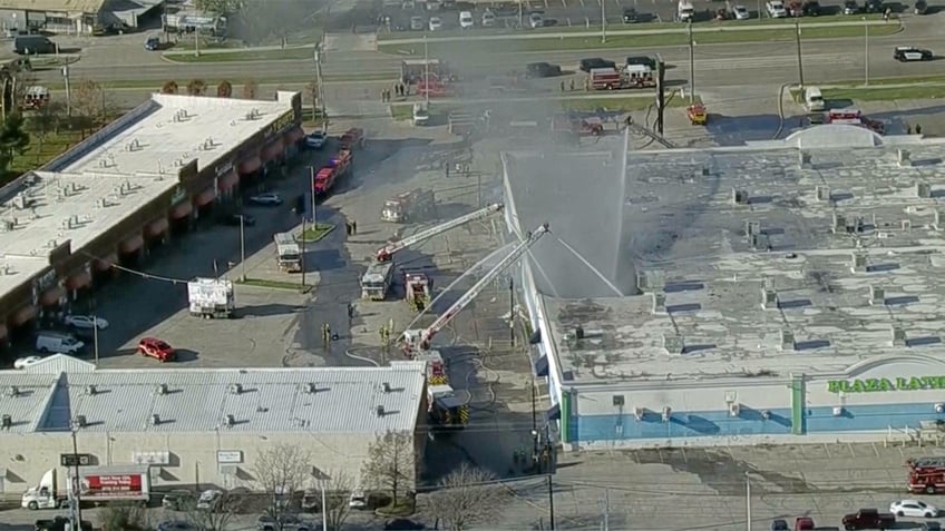 Fire at Texas shopping mall