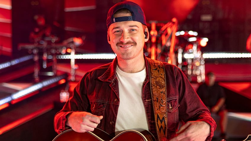 Morgan Wallen smiling