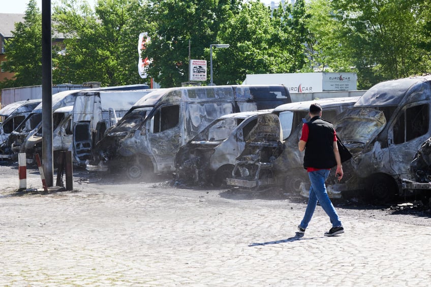 mostly trouble free riots 16 amazon delivery trucks burnt brick piles appear on leftist protest routes