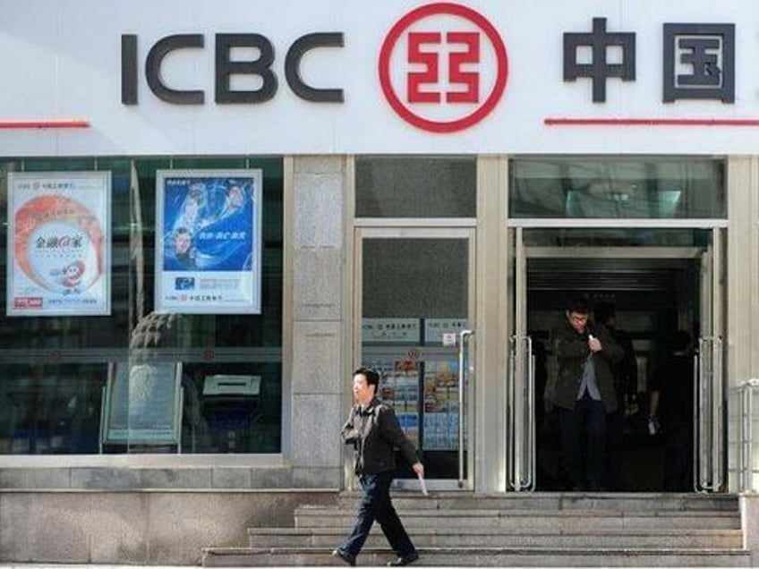 multiple financial executives commit suicide amid chinas financial crisis