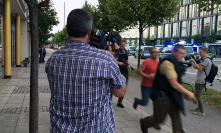 munich attack 18 year old german iranian dual citizen kills 9 at mcdonalds mall