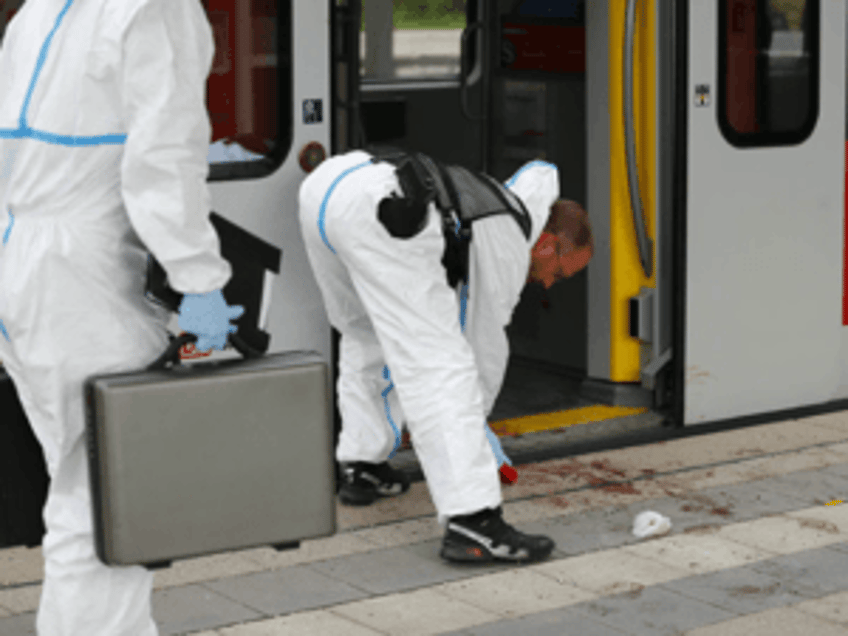 munich attack 18 year old german iranian dual citizen kills 9 at mcdonalds mall