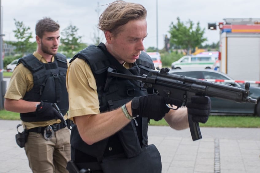 munich attack 18 year old german iranian dual citizen kills 9 at mcdonalds mall