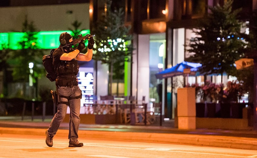 munich attack 18 year old german iranian dual citizen kills 9 at mcdonalds mall