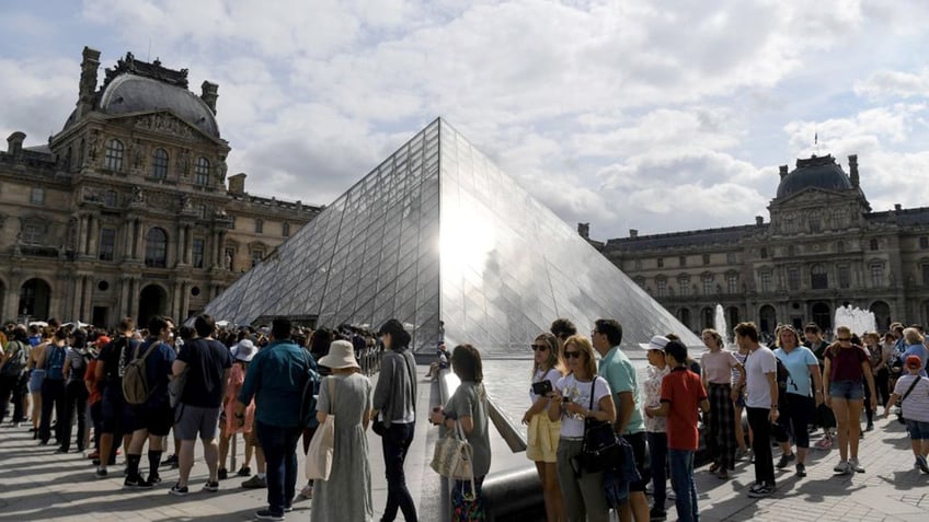 Louvre museum in Paris 