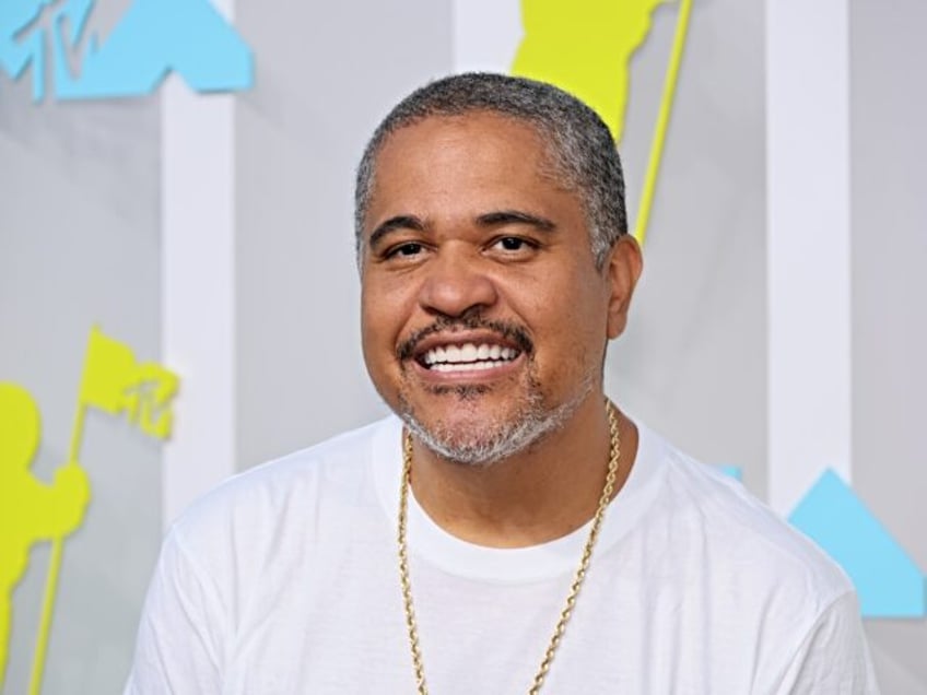 NEWARK, NEW JERSEY - AUGUST 28: Irv Gotti attends the 2022 MTV VMAs at Prudential Center o