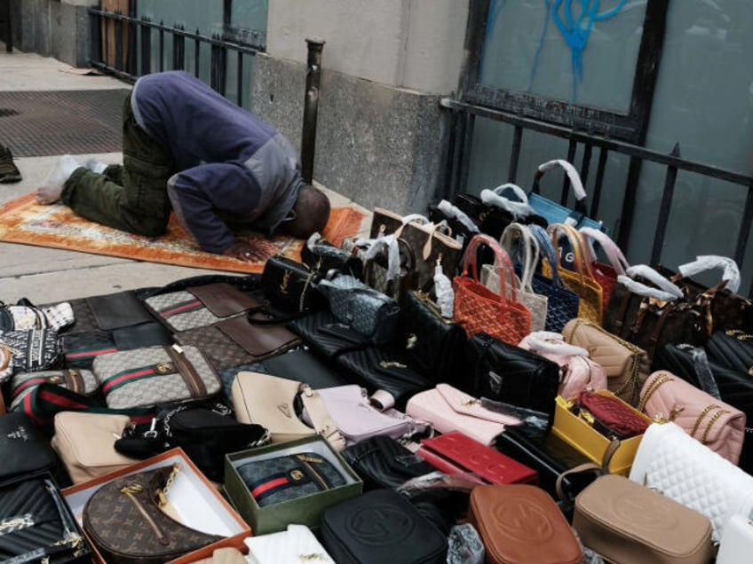 muslim nyc street vendors express near universal support for hamas