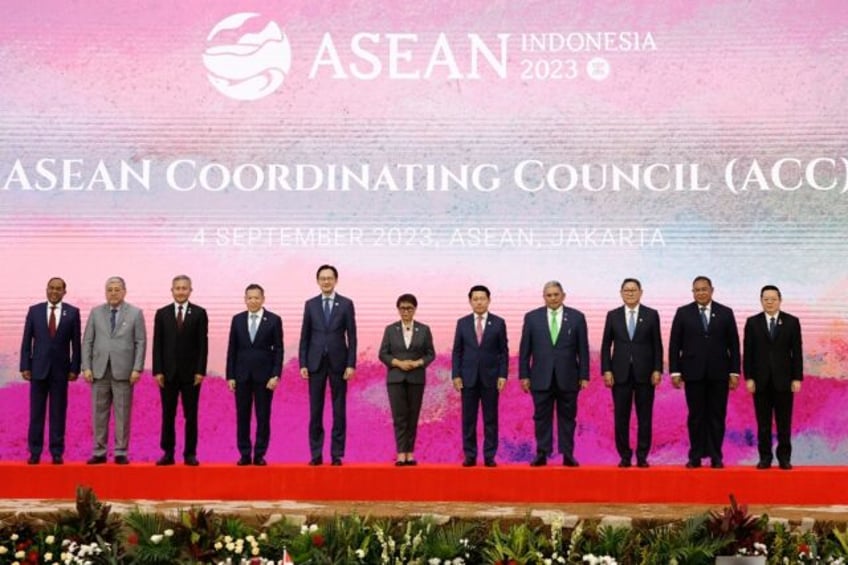 myanmar crisis south china sea to headline asean summit