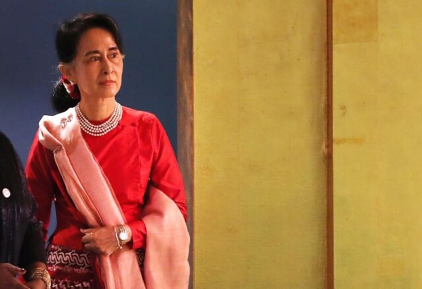 myanmars aung san suu kyi moved from prison party official