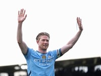 Napoli close in on De Bruyne as Conte decides to stay with Serie A champions